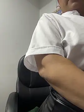 Snapshot of ROUSE_SINCLAIR chatting on November 24, 8:41 pm ROUSE SINCLAIR online show from November 24, 8:41 pm