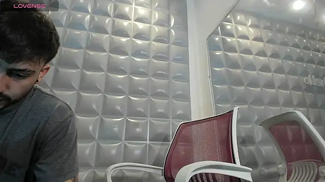 Jack Daniel   online show from October 9, 12:47 pm