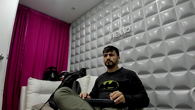 Jack Daniel   online show from October 15, 10:21 pm