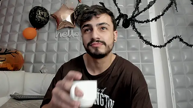 Jack Daniel   online show from October 22, 3:34 pm