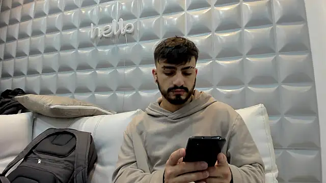 Jack Daniel   online show from November 10, 2:05 pm