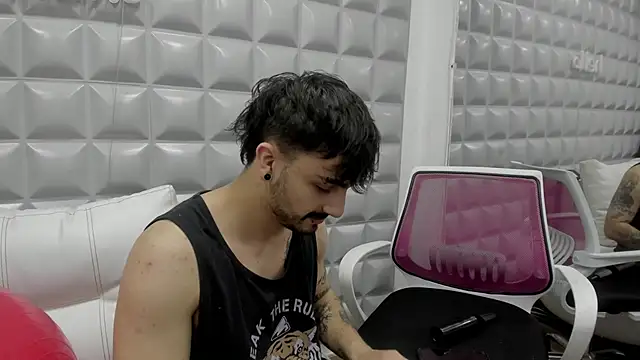 Jack Daniel   online show from December 2, 1:17 pm