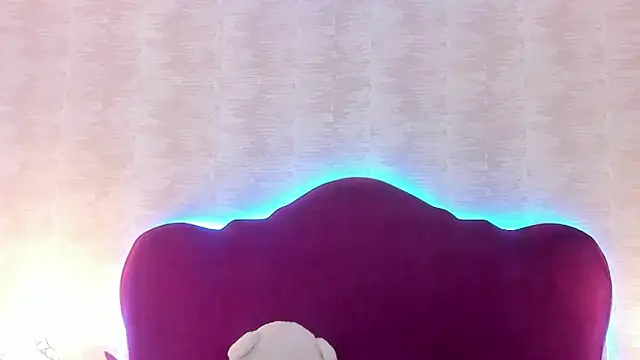 LaylaaDoll online show from October 3, 6:05 pm