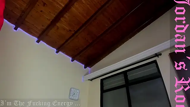 Snapshot of jordan_mm420 chatting on November 6, 8:26 am jordan mm420 online show from November 6, 8:26 am