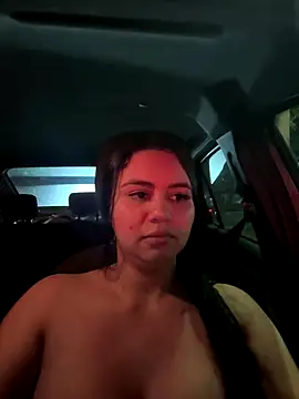 Snapshot of innocenttemplegirl chatting on October 23, 1:38 am innocenttemplegirl online show from October 23, 1:38 am