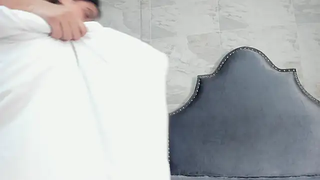 isabel 09 online show from September 26, 2:54 pm