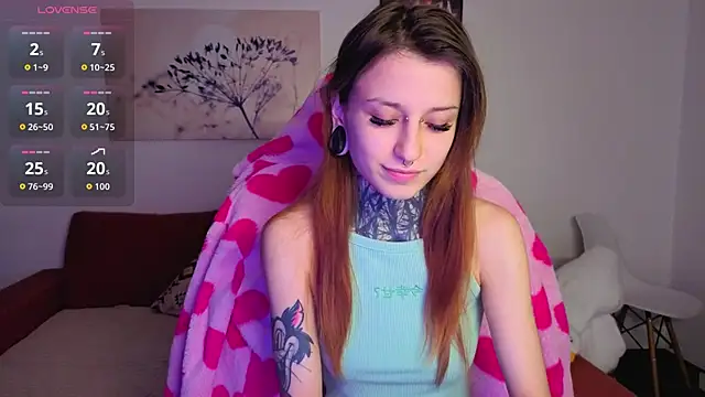 Snapshot of LilithPoison chatting on September 14, 9:25 pm LilithPoison online show from September 14, 9:25 pm