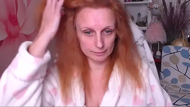 Snapshot of Venus_love1 chatting on December 15, 5:50 pm Venus love1 online show from December 15, 5:50 pm