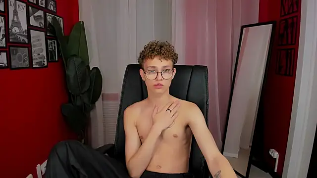 NathanCurl online show from October 15, 11:21 am