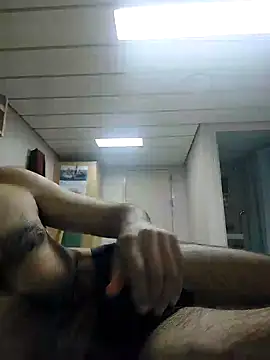 Alecumload online show from December 20, 2:02 pm