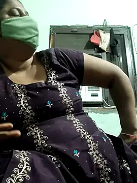 Snapshot of Mmm143 chatting on October 7, 4:04 pm Mmm143 online show from October 7, 4:04 pm