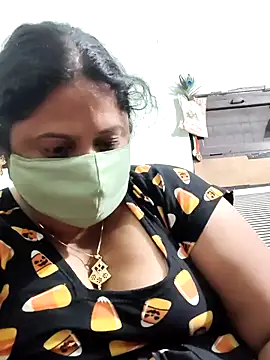 Snapshot of Mmm143 chatting on October 18, 8:53 pm Mmm143 online show from October 18, 8:53 pm