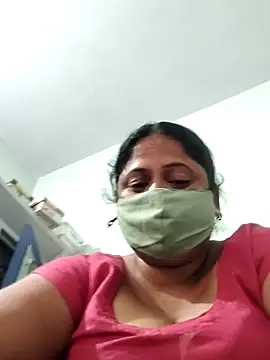 Snapshot of Mmm143 chatting on October 24, 6:21 am Mmm143 online show from October 24, 6:21 am