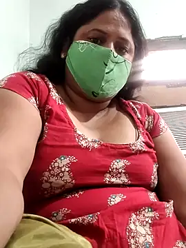 Snapshot of Mmm143 chatting on October 27, 7:12 am Mmm143 online show from October 27, 7:12 am