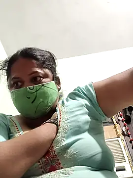 Snapshot of Mmm143 chatting on October 29, 7:48 pm Mmm143 online show from October 29, 7:48 pm