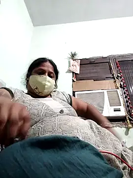 Snapshot of Mmm143 chatting on November 2, 5:59 pm Mmm143 online show from November 2, 5:59 pm