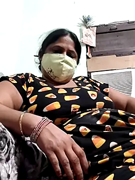 Snapshot of Mmm143 chatting on November 4, 6:07 pm Mmm143 online show from November 4, 6:07 pm