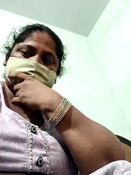 Snapshot of Mmm143 chatting on November 27, 3:41 am Mmm143 online show from November 27, 3:41 am