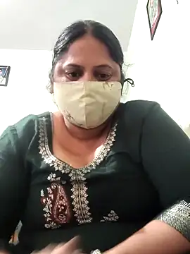 Snapshot of Mmm143 chatting on November 30, 8:51 am Mmm143 online show from November 30, 8:51 am