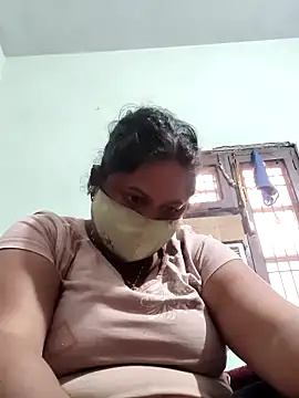 Snapshot of Mmm143 chatting on December 14, 3:12 am Mmm143 online show from December 14, 3:12 am