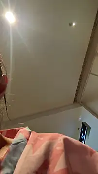 Snapshot of lulu5211 chatting on October 27, 7:12 am lulu5211 online show from October 27, 7:12 am