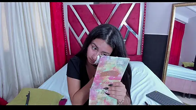 Luna021 1 online show from October 3, 8:06 pm