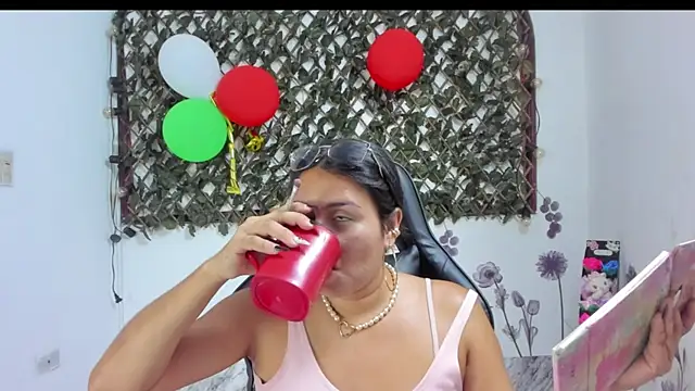 Luna021 1 online show from November 4, 7:02 pm