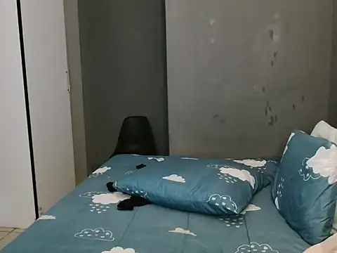 Lillyan N online show from October 12, 5:28 am