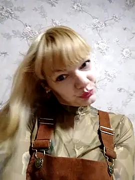 Snapshot of AliceSwan1122 chatting on September 27, 12:48 am AliceSwan1122 online show from September 27, 12:48 am