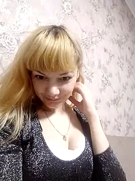 Snapshot of AliceSwan1122 chatting on October 26, 9:42 pm AliceSwan1122 online show from October 26, 9:42 pm