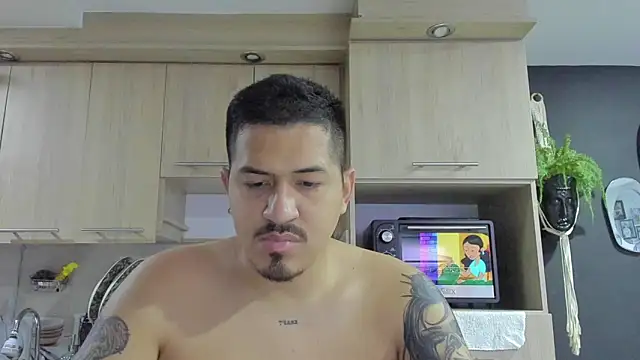 Arnolwilliams online show from September 17, 11:17 pm