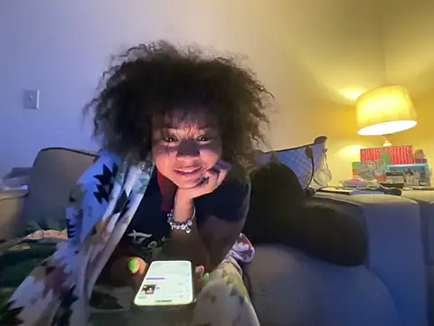 Snapshot of GoddessFatPuss chatting on September 15, 6:02 am GoddessFatPuss online show from September 15, 6:02 am