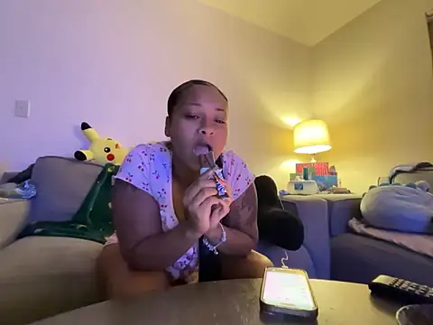 Snapshot of GoddessFatPuss chatting on October 3, 6:43 am GoddessFatPuss online show from October 3, 6:43 am