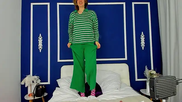 SabrinaRayX online show from October 27, 1:26 pm