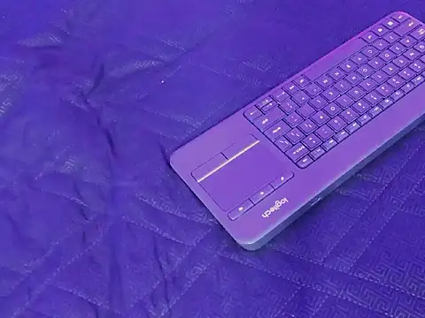 Daniwhatson online show from October 16, 12:33 am