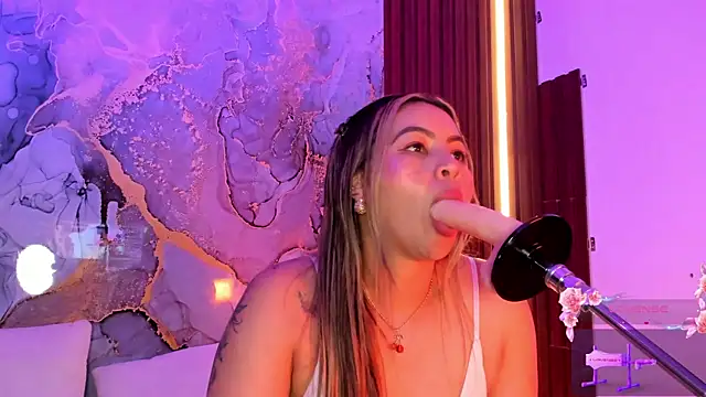 chubbyZoe online show from September 24, 12:25 am