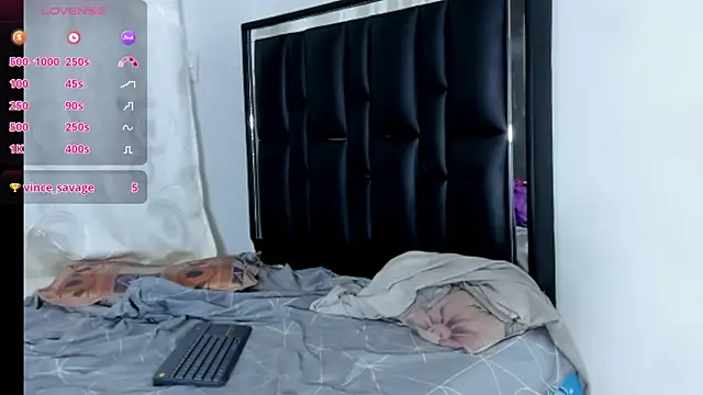 Snapshot of ArexBlakk chatting on November 6, 4:41 pm ArexBlakk online show from November 6, 4:41 pm