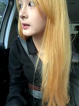 Snapshot of yuki_june chatting on October 22, 8:47 am yuki june online show from October 22, 8:47 am