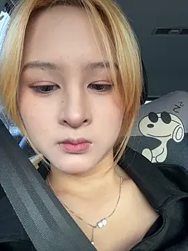 Snapshot of yuki_june chatting on October 26, 8:42 am yuki june online show from October 26, 8:42 am