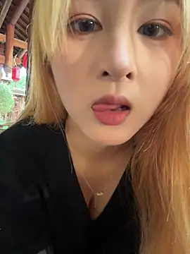 Snapshot of yuki_june chatting on November 13, 8:46 am yuki june online show from November 13, 8:46 am