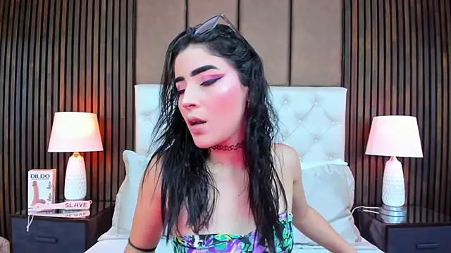 Snapshot of SamyySwet chatting on October 15, 8:31 pm SamyySwet online show from October 15, 8:31 pm