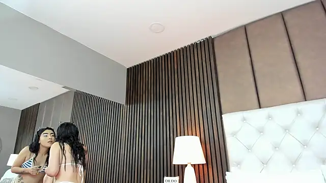 Snapshot of SamyySwet chatting on October 27, 12:04 am SamyySwet online show from October 27, 12:04 am