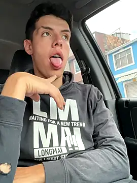 mattebret11 online show from September 26, 3:49 pm