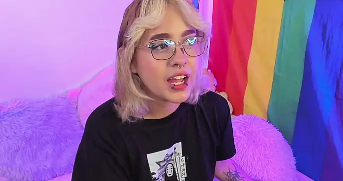 NekoWaifu online show from October 16, 1:12 pm