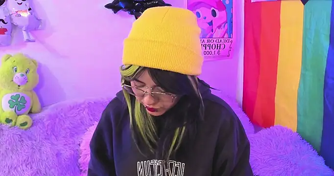 NekoWaifu online show from October 30, 1:01 pm