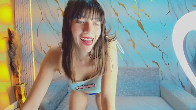 Snapshot of Isabella_Blondetf chatting on October 30, 1:12 pm Isabella Blondetf online show from October 30, 1:12 pm