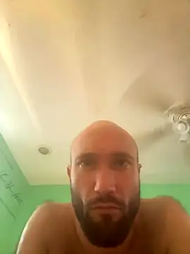 Snapshot of versatilevortex chatting on October 5, 5:11 pm versatilevortex online show from October 5, 5:11 pm