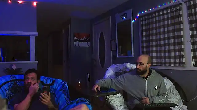 Snapshot of versatilevortex chatting on October 10, 12:09 am versatilevortex online show from October 10, 12:09 am