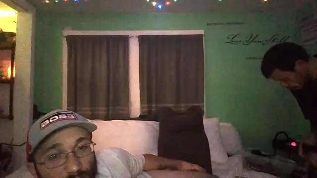 Snapshot of versatilevortex chatting on November 15, 5:38 am versatilevortex online show from November 15, 5:38 am