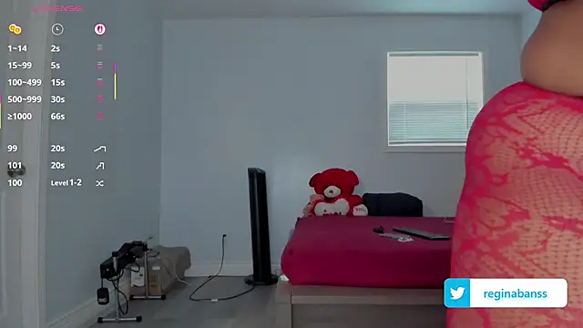 ReginaBans online show from October 24, 10:28 pm